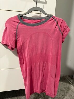 Lululemon Vintage Swiftly Short Sleeve Shirt